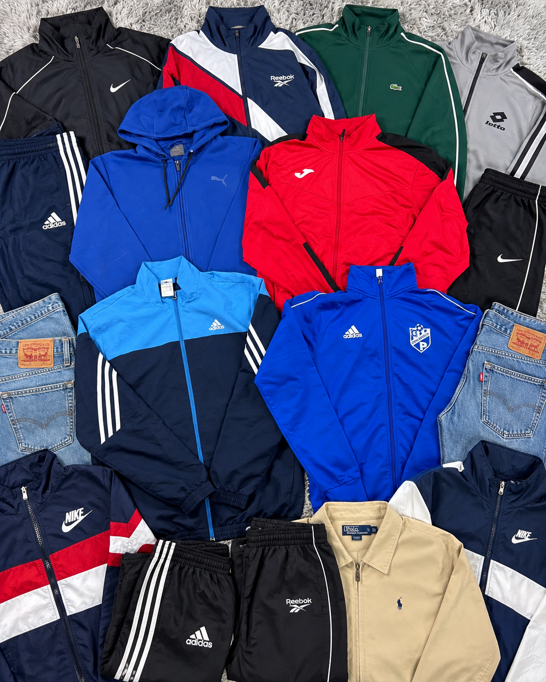 Bala de ropa de marca Grado A: chaquetas de chándal, sudaderas y pantalones de marca (imagen orientativa)